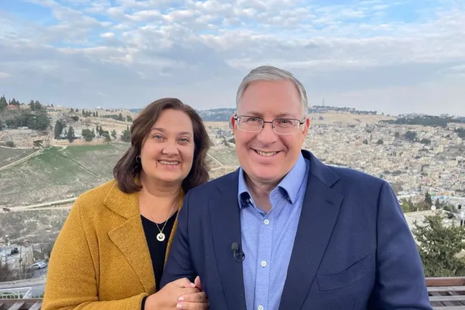 Lynn and Joel Rosenberg